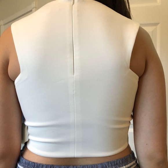 Crop Top - Picture 2 of 3